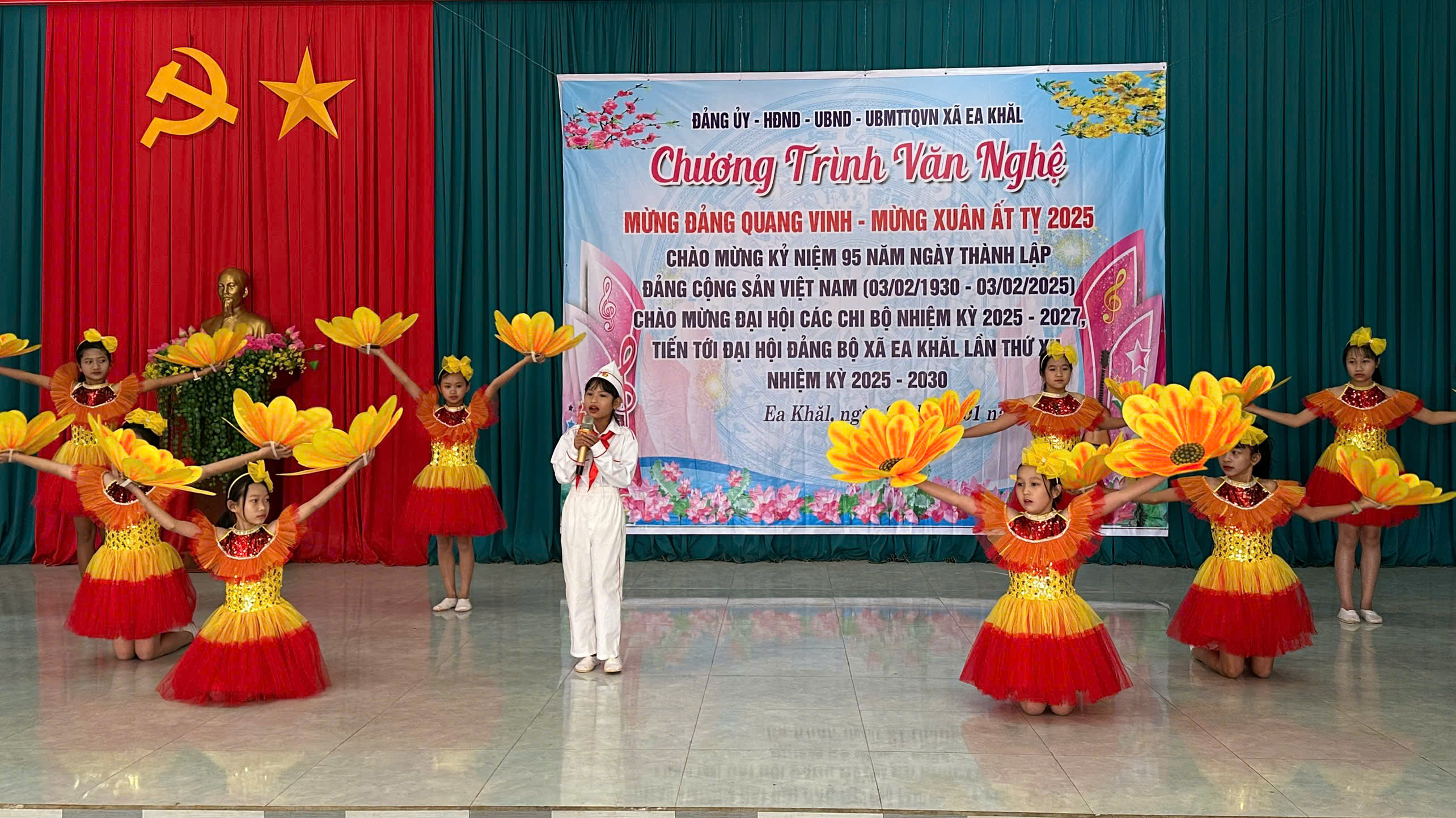Chương trình văn nghệ mừng Đảng quang vinh - Mừng xuân Ẩt tỵ 2025