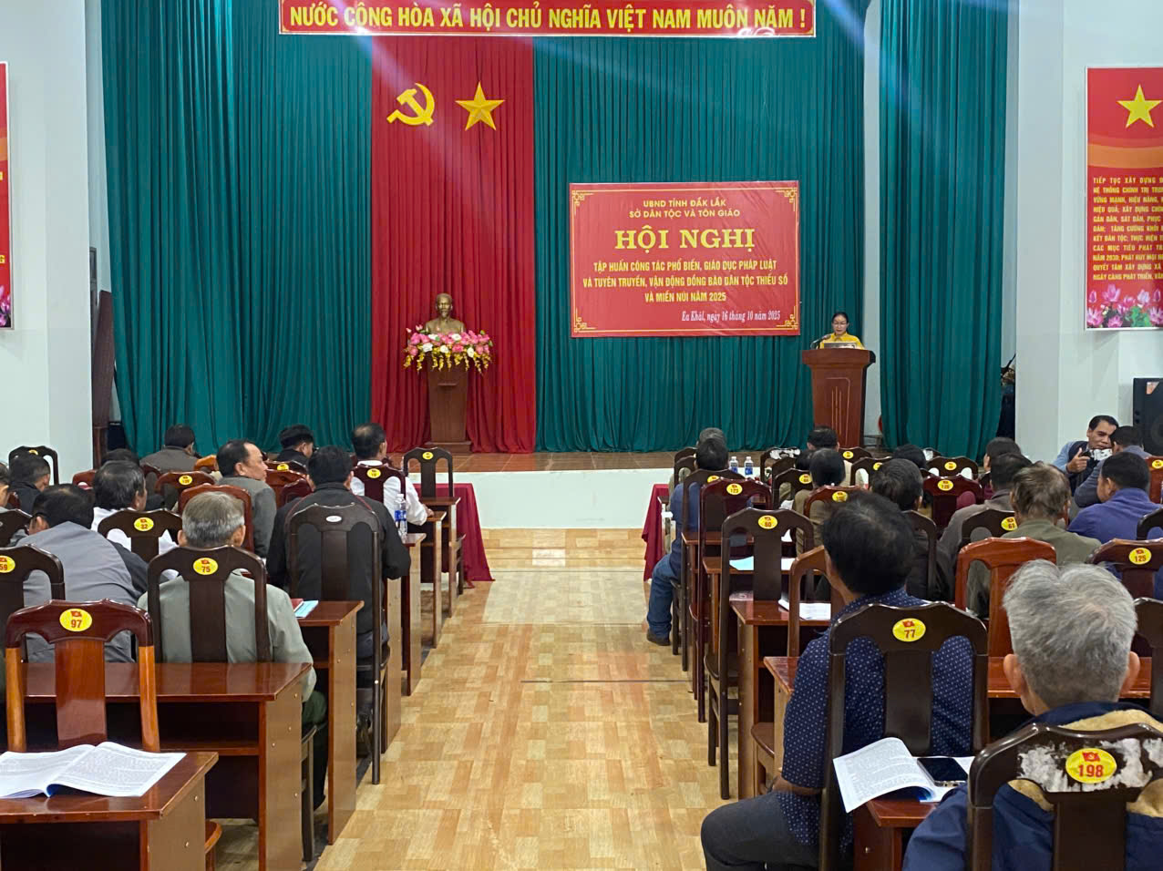 z7121446329251_9385da8fb48a6326f70a4927bfaca2bf