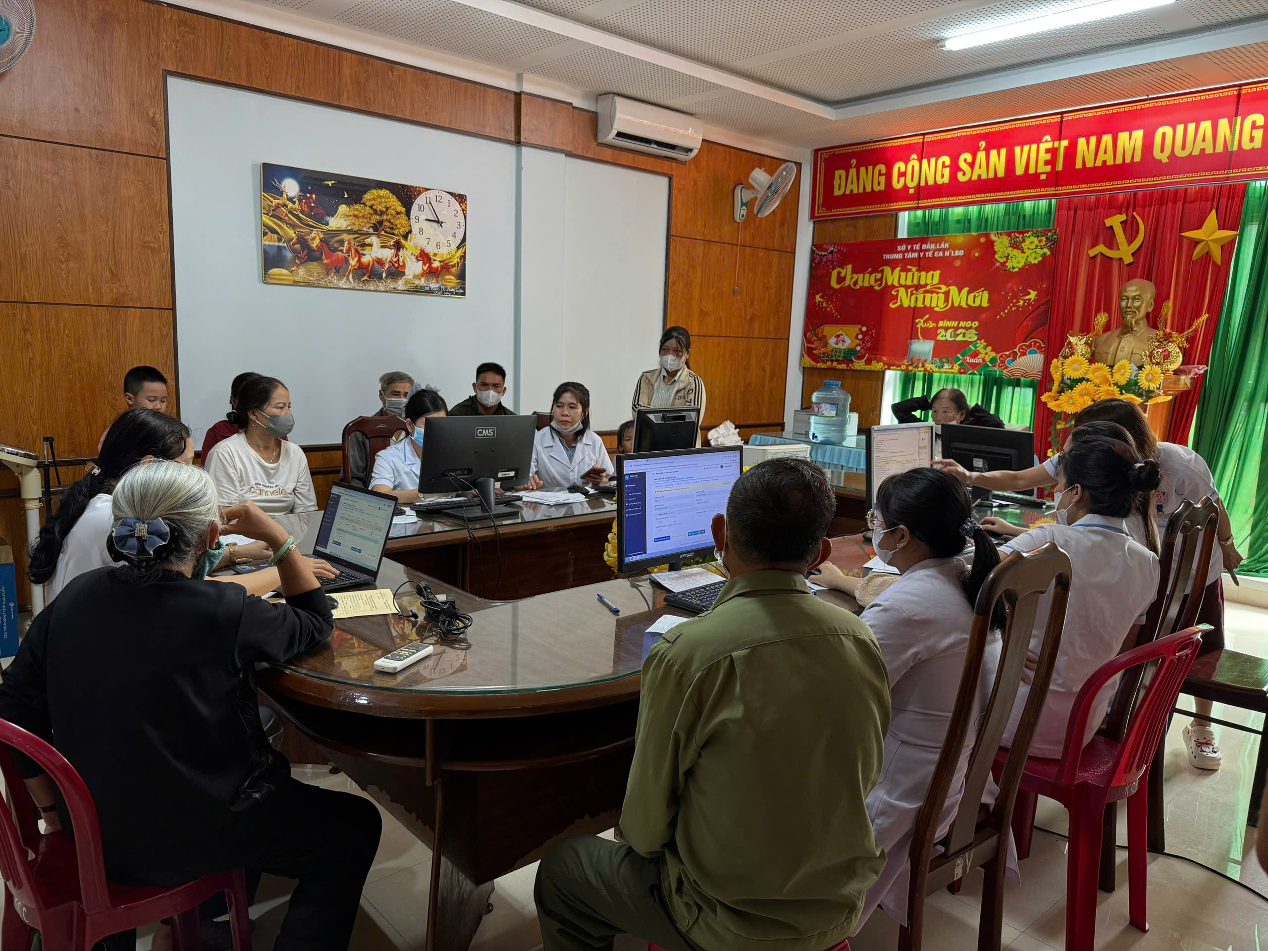 XÃ EA KHĂL TỔ CHỨC KHÁM SỨC KHỎE ĐỊNH KỲ, KHÁM SÀNG LỌC ĐỢT 1 CHO NHÂN DÂN THÔN 1, THÔN 3, THÔN 5 VÀ BUÔN ĐUNG