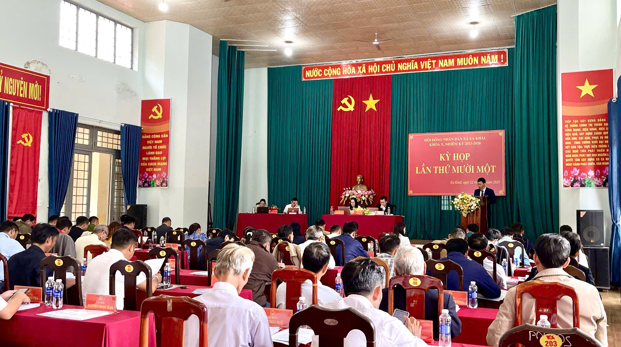 z7356531189780_86bd104aaad88069152741d3cb4152ba