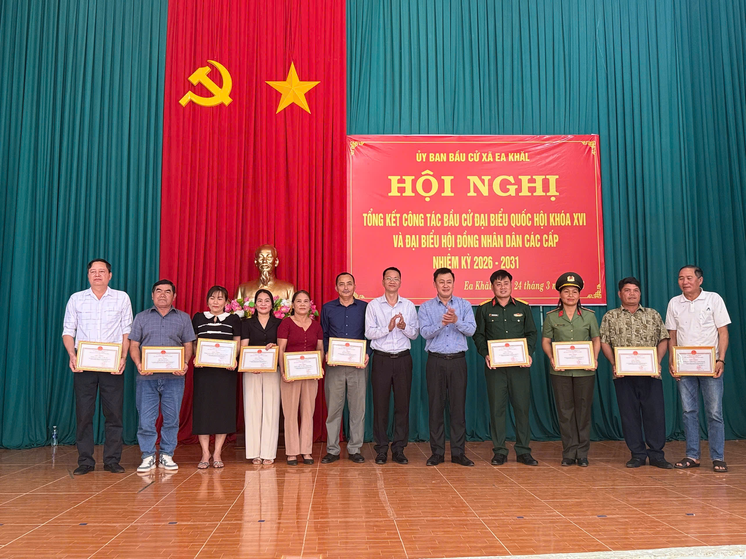ỦY BAN BẦU CỬ XÃ EA KHĂL TỔ CHỨC HỘI NGHỊ TỔNG KẾT CÔNG TÁC BẦU CỬ ĐẠI BIỂU QUỐC HỘI KHÓA XVI VÀ ĐẠI BIỂU HỘI ĐỒNG NHÂN DÂN CÁC CẤP NHIỆM KỲ 2026- 2031