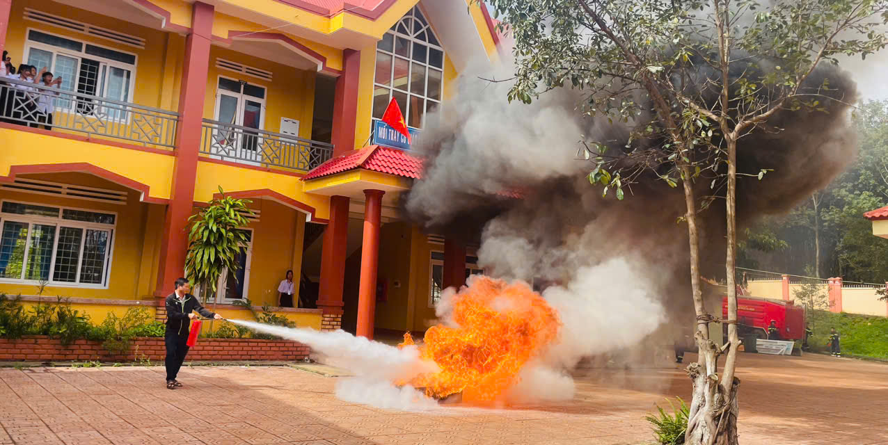 z7064911414550_feeb946ea4f764fa471183b65900bea7